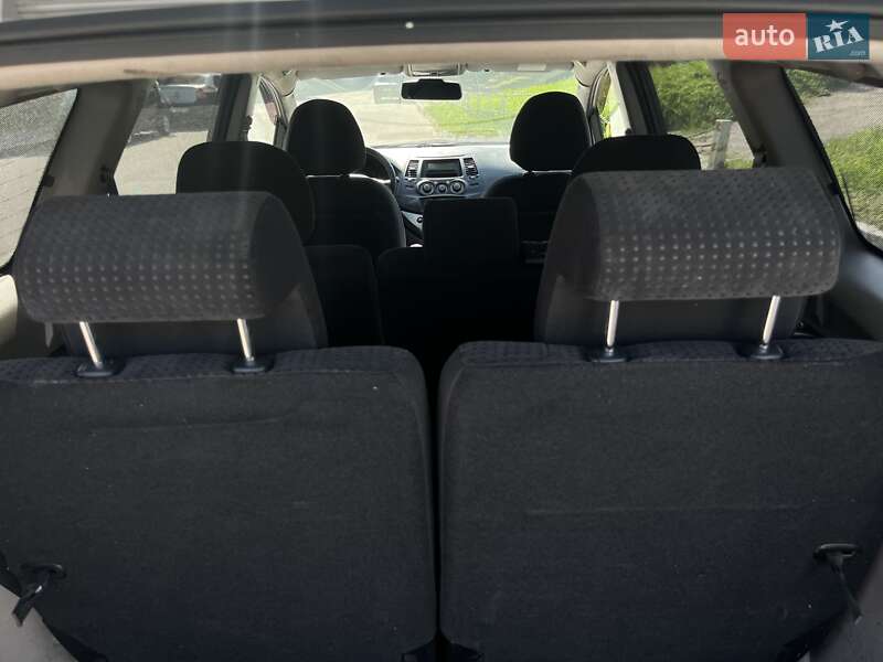 Минивэн Mitsubishi Grandis 2006 в Белой Церкви фото 12 Минивэн Mitsubishi Grandis 2006 в Белой Церкви