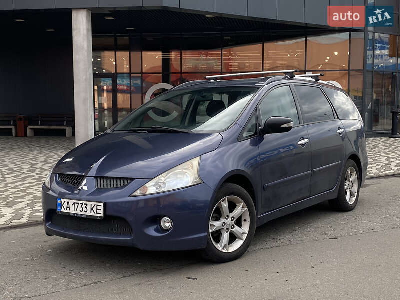 Mitsubishi Grandis 2008