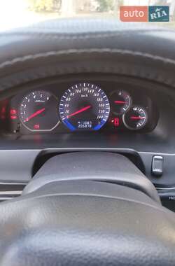 Минивэн Mitsubishi Grandis 2005 в 