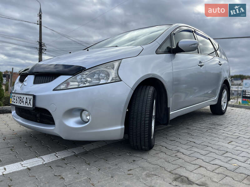 Мінівен Mitsubishi Grandis 2008 в Чернівцях