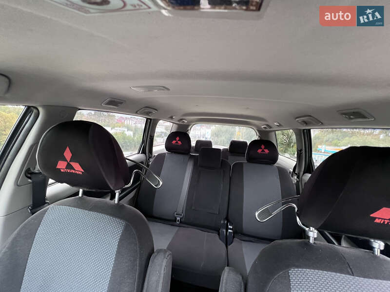 Мінівен Mitsubishi Grandis 2008 в Чернівцях