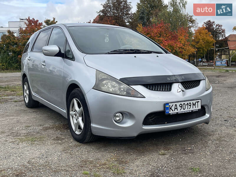 Минивэн Mitsubishi Grandis 2004 в Киеве фото 4 Минивэн Mitsubishi Grandis 2004 в Киеве