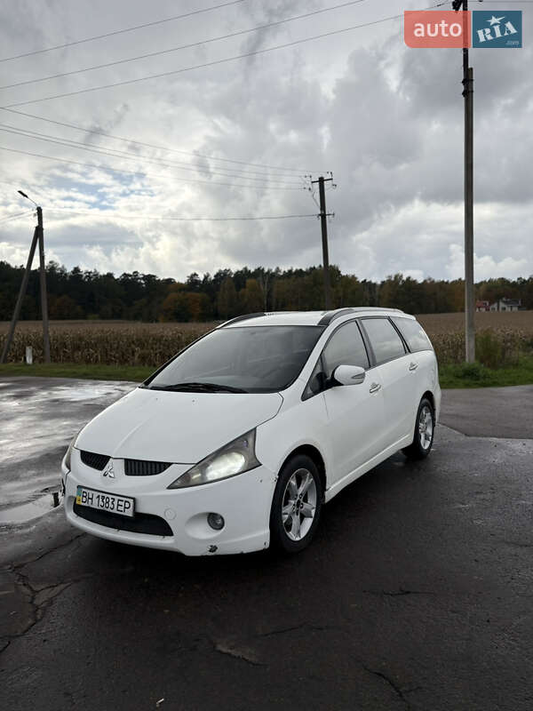 Mitsubishi Grandis 2008