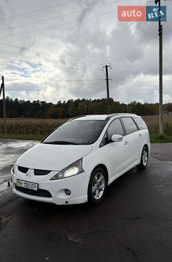 Минивэн Mitsubishi Grandis 2008 в 
