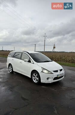 Минивэн Mitsubishi Grandis 2008 в 