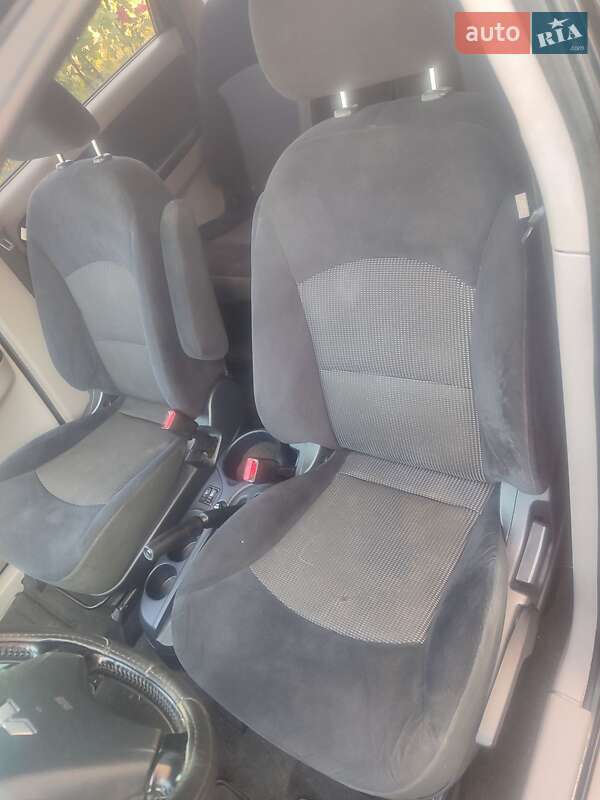 Минивэн Mitsubishi Grandis 2007 в Калуше