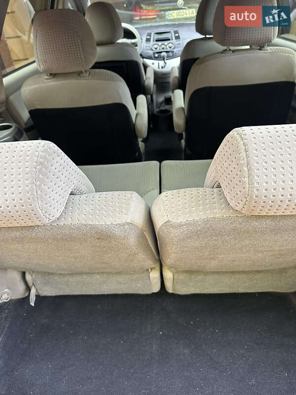 Мінівен Mitsubishi Grandis 2004 в Львові фото 12 Мінівен Mitsubishi Grandis 2004 в Львові