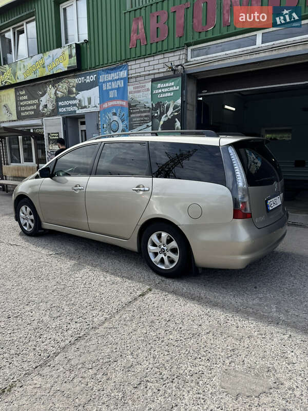 Мінівен Mitsubishi Grandis 2007 в Кам'янському