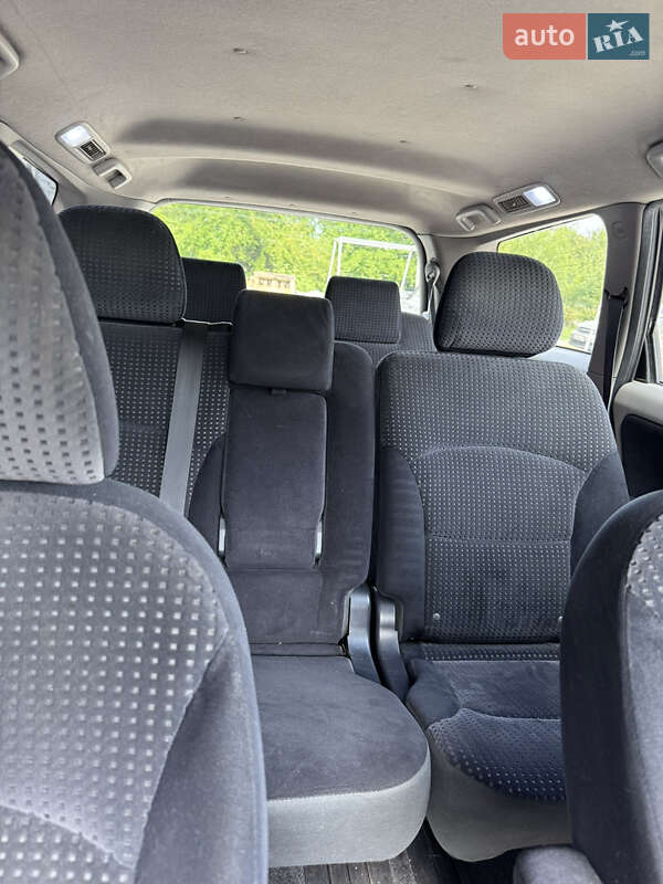 Мінівен Mitsubishi Grandis 2007 в Кам'янському