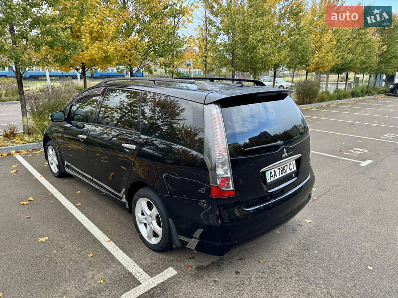 Мінівен Mitsubishi Grandis 2007 в Києві фото 15 Мінівен Mitsubishi Grandis 2007 в Києві