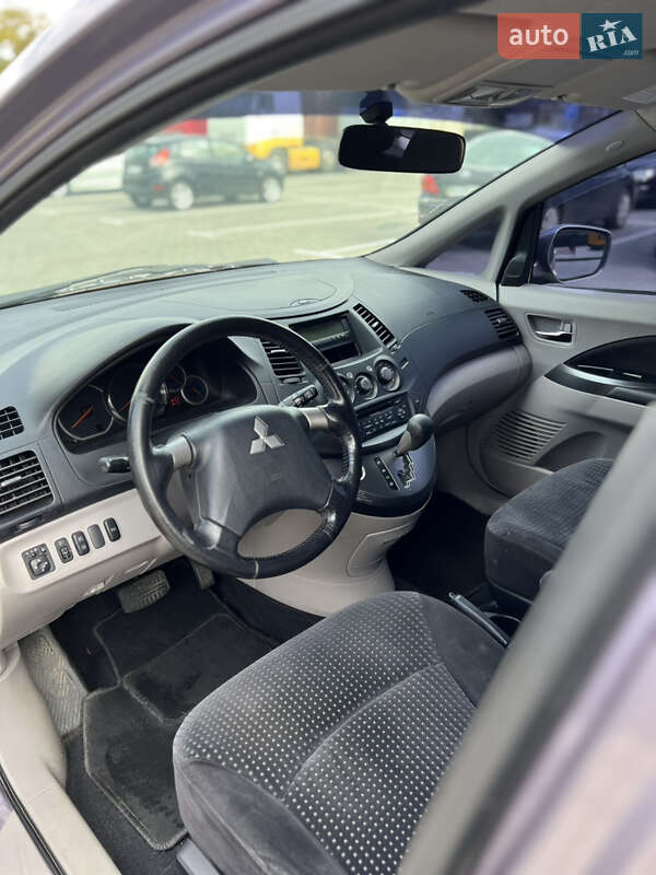 Мінівен Mitsubishi Grandis 2006 в Одесі