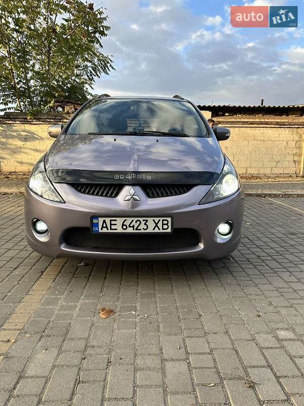 Мінівен Mitsubishi Grandis 2006 в Нікополі