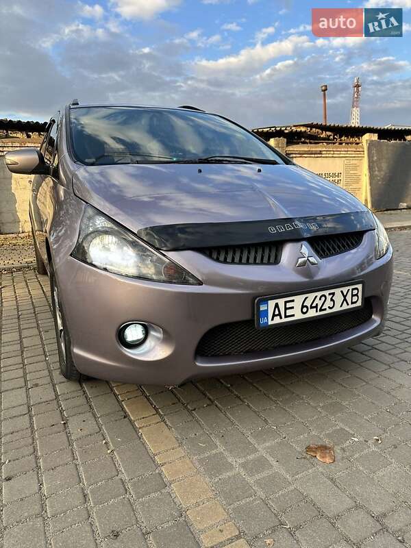 Мінівен Mitsubishi Grandis 2006 в Нікополі