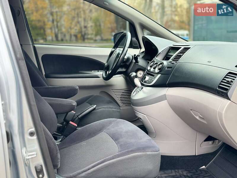 Минивэн Mitsubishi Grandis 2008 в Виннице фото 16 Минивэн Mitsubishi Grandis 2008 в Виннице
