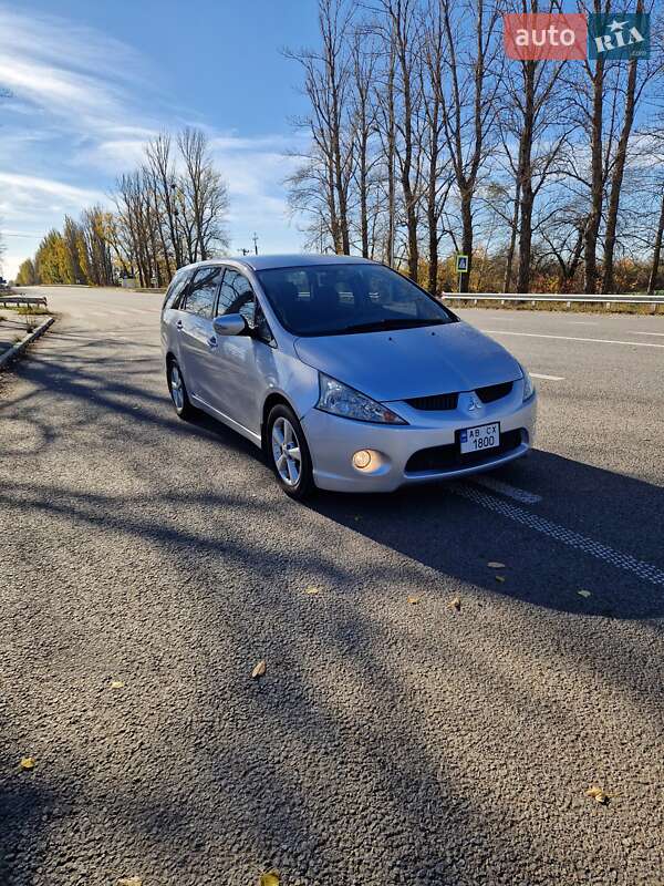 Минивэн Mitsubishi Grandis 2008 в Могилев-Подольске