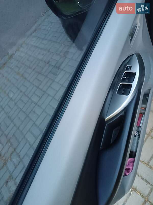 Минивэн Mitsubishi Grandis 2005 в Ровно фото 19 Минивэн Mitsubishi Grandis 2005 в Ровно