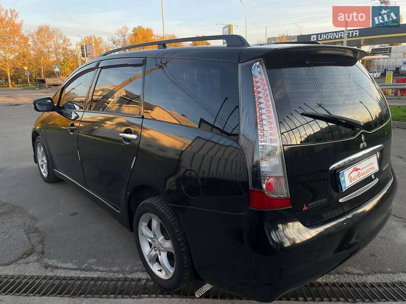 Минивэн Mitsubishi Grandis 2006 в Николаеве