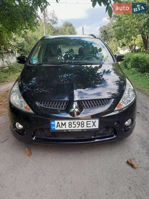 Минивэн Mitsubishi Grandis 2008 в Звягеле