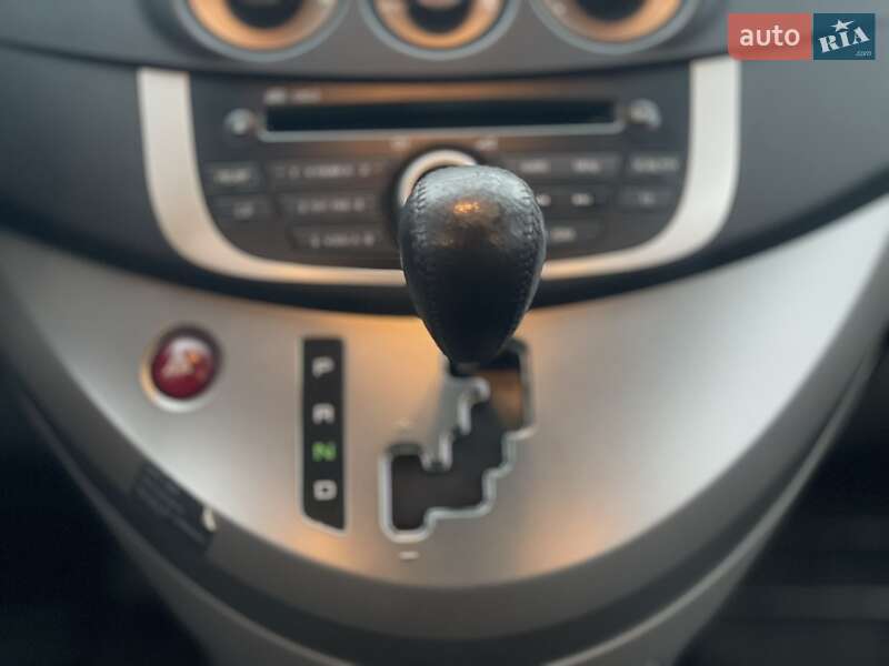 Минивэн Mitsubishi Grandis 2008 в Днепре фото 18 Минивэн Mitsubishi Grandis 2008 в Днепре