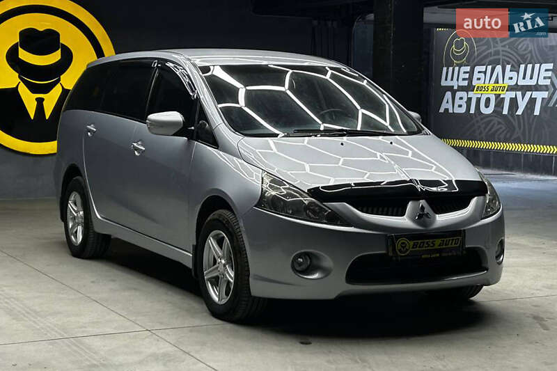 Минивэн Mitsubishi Grandis 2008 в Черновцах