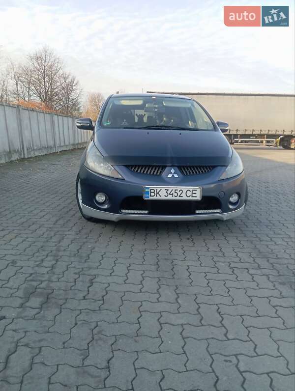 Минивэн Mitsubishi Grandis 2006 в Сарнах фото 5 Минивэн Mitsubishi Grandis 2006 в Сарнах