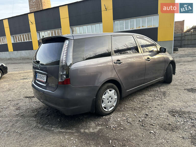 Минивэн Mitsubishi Grandis 2008 в Нежине фото 9 Минивэн Mitsubishi Grandis 2008 в Нежине