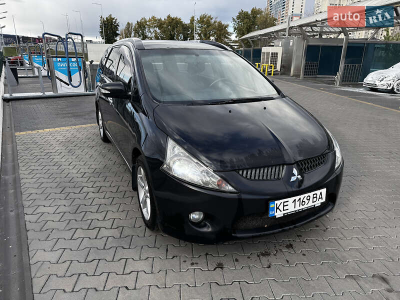 Мінівен Mitsubishi Grandis 2009 в Києві фото 3 Мінівен Mitsubishi Grandis 2009 в Києві