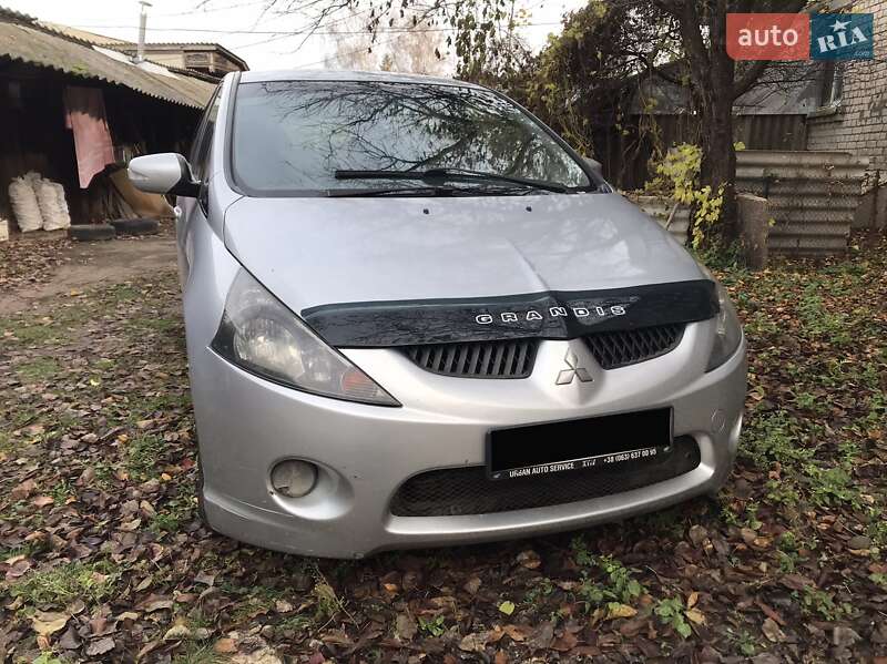 Минивэн Mitsubishi Grandis 2007 в Киеве