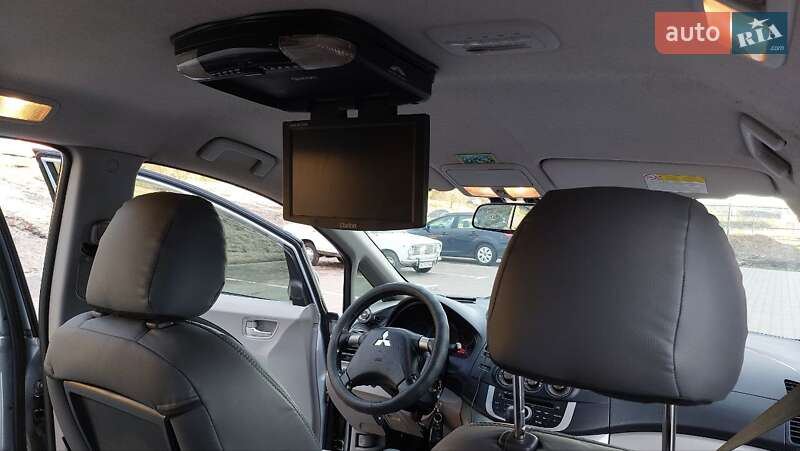 Минивэн Mitsubishi Grandis 2008 в Киеве