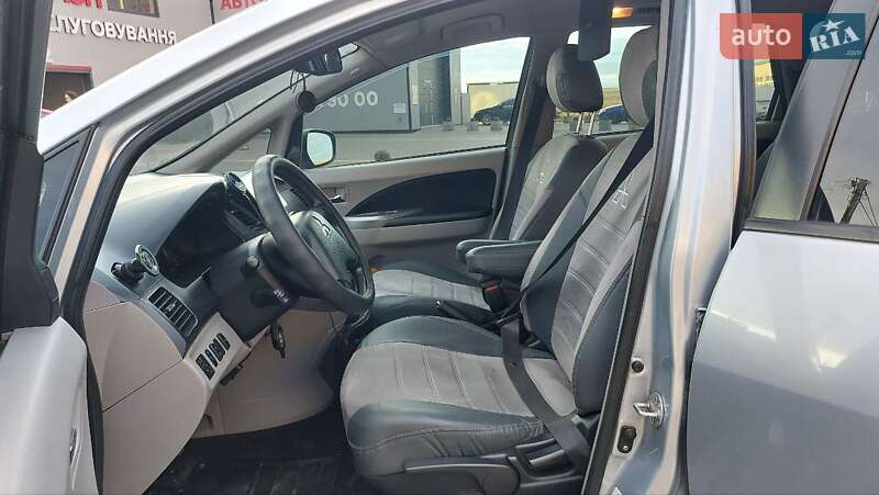 Минивэн Mitsubishi Grandis 2008 в Киеве