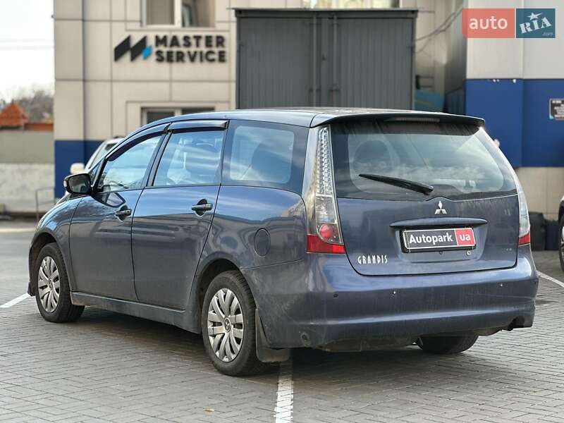 Минивэн Mitsubishi Grandis 2006 в Одессе
