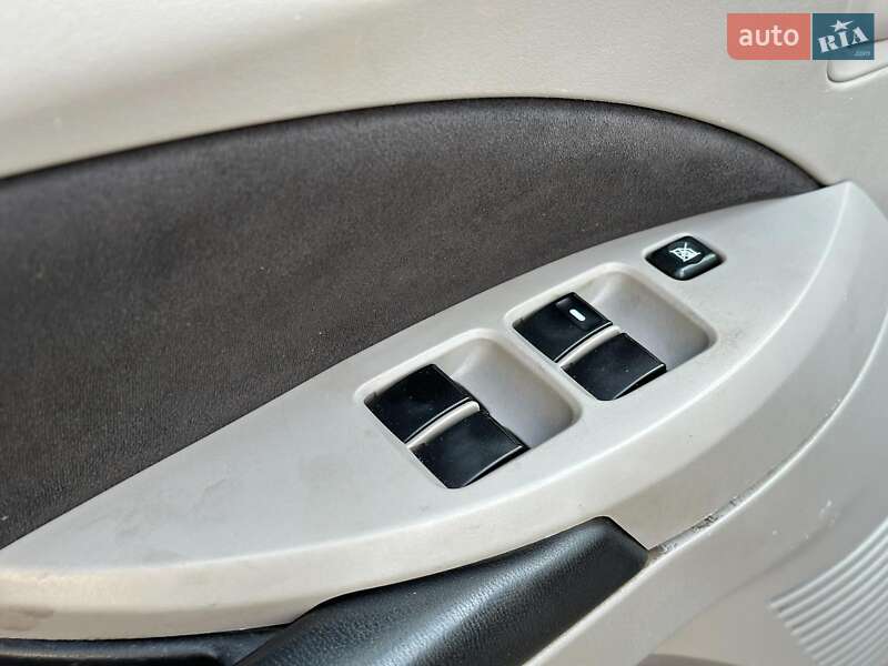 Минивэн Mitsubishi Grandis 2006 в Одессе