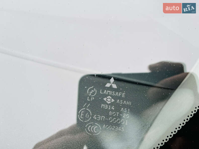 Мінівен Mitsubishi Grandis 2007 в Кам'янському