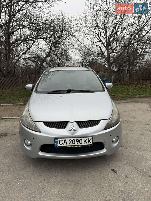 Мінівен Mitsubishi Grandis 2007 в Умані фото Мінівен Mitsubishi Grandis 2007 в Умані