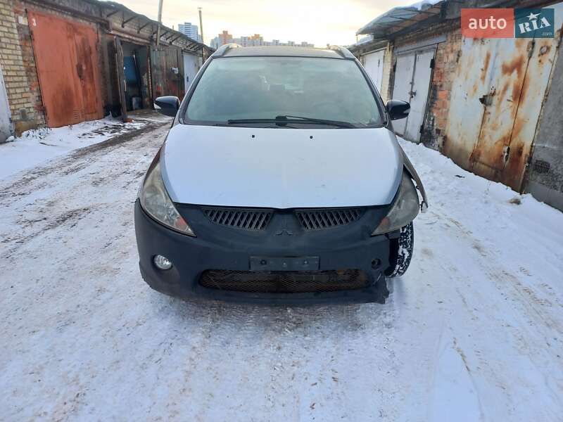Мінівен Mitsubishi Grandis 2008 в Києві