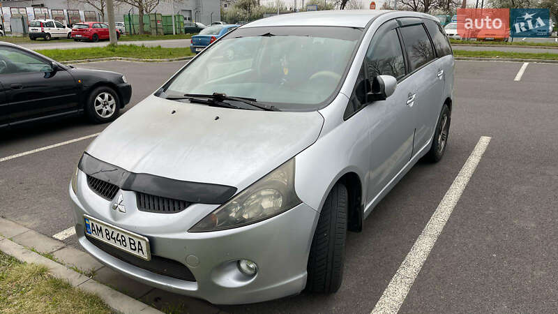 Минивэн Mitsubishi Grandis 2006 в Киеве