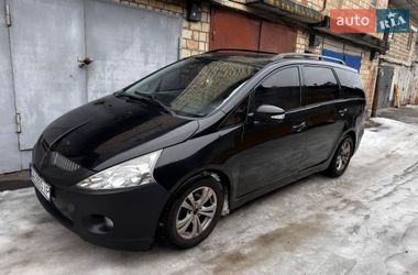 Минивэн Mitsubishi Grandis 2004 в Киеве