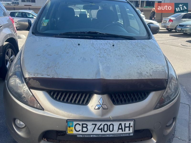 Mitsubishi Grandis 2007