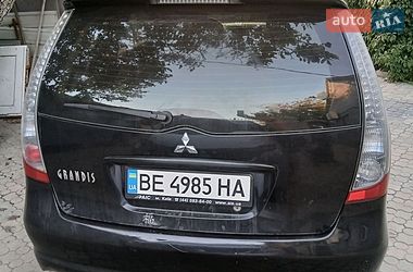 Минивэн Mitsubishi Grandis 2004 в Николаеве