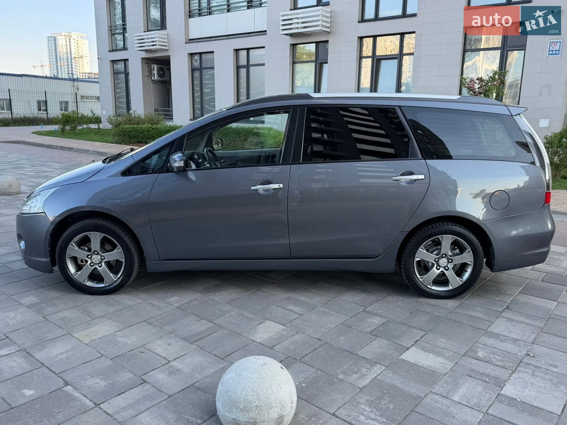 Mitsubishi Grandis 2008 VIN JMBLRNA4W8Z002810 фото оголошення 3 з 30