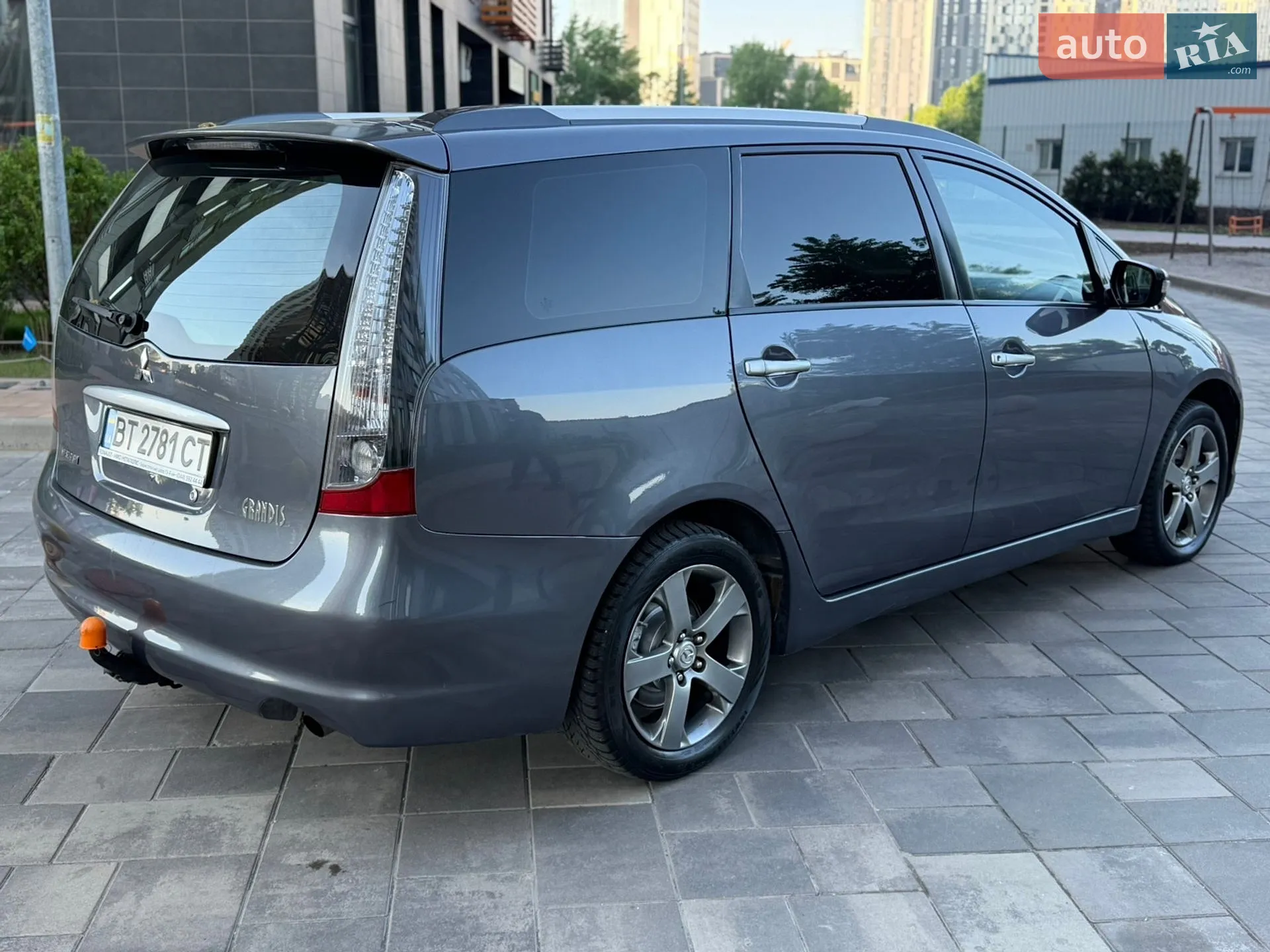 Mitsubishi Grandis 2008 VIN JMBLRNA4W8Z002810 фото оголошення 8 з 30