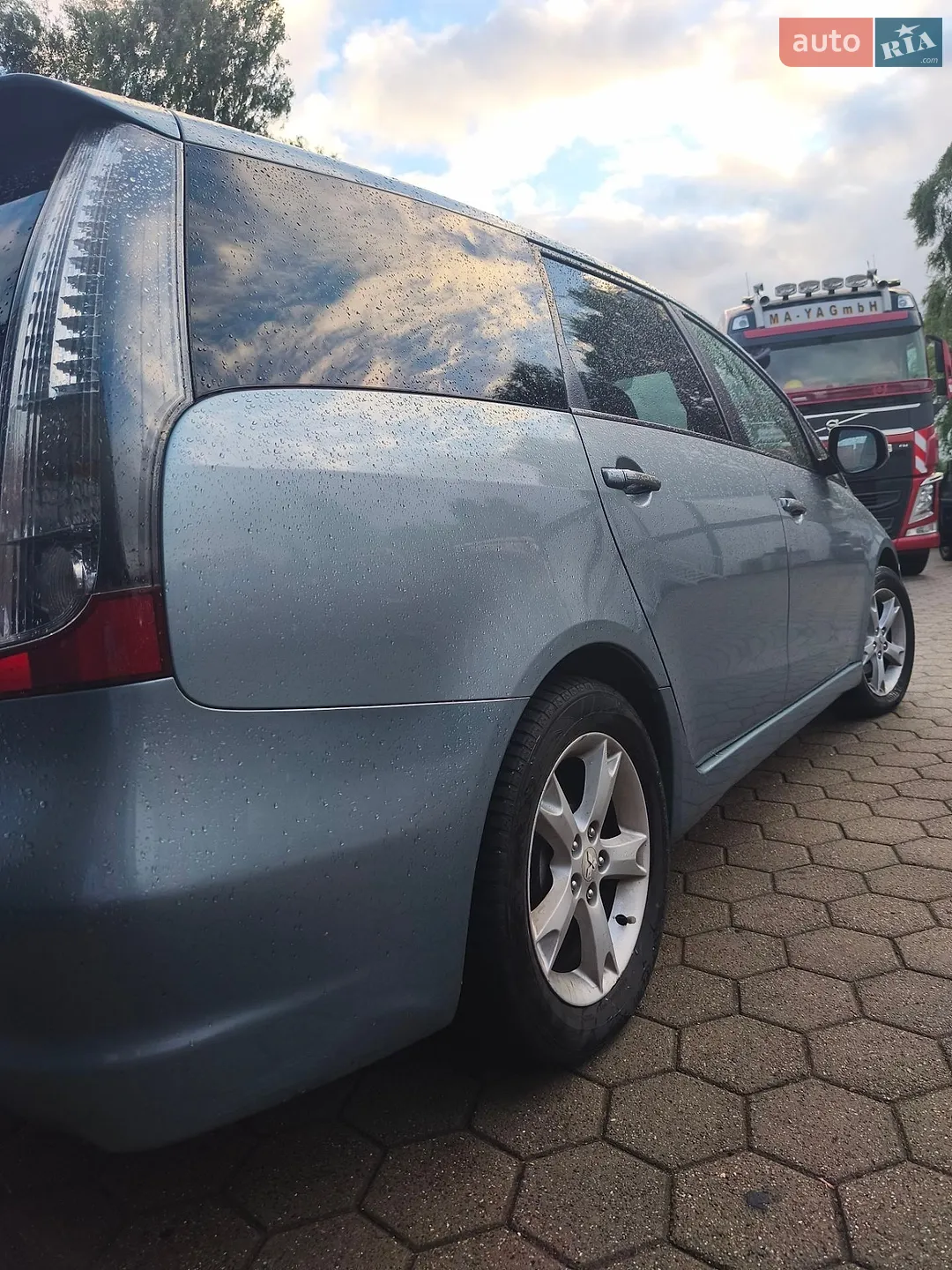 2010 Mitsubishi Grandis - мініатюра 4