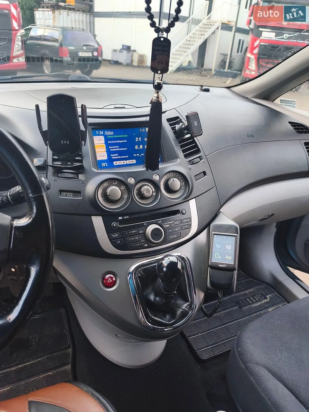 2010 Mitsubishi Grandis - мініатюра 6