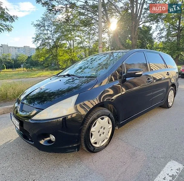 Mitsubishi Grandis 2009