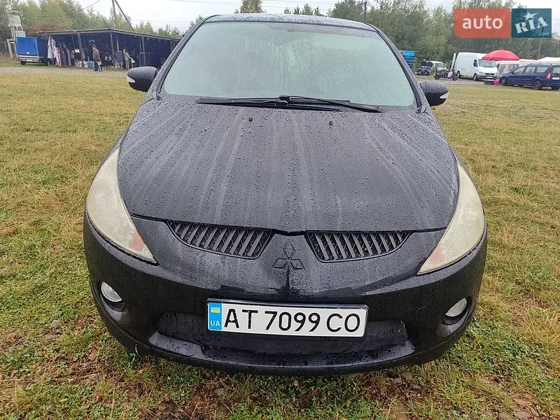 Mitsubishi Grandis 2008