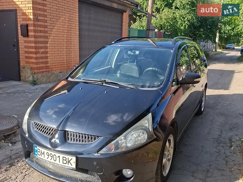 Mitsubishi Grandis 2006