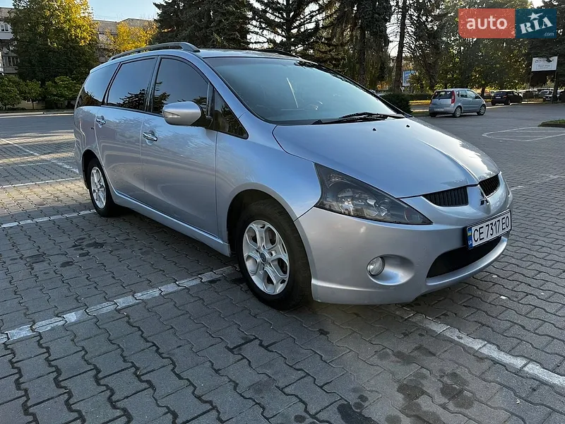 Mitsubishi Grandis 2006
