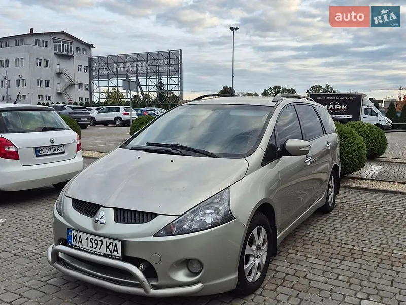 Mitsubishi Grandis