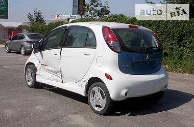 Седан Mitsubishi i-MiEV 2012 в Киеве