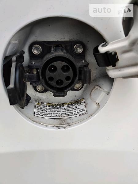Хетчбек Mitsubishi i-MiEV 2012 в Кам'янському